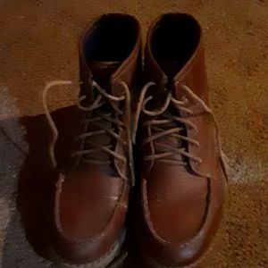 Boots that can be in rain and snow